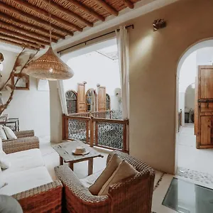 3* رياد Dar Nour El Houda